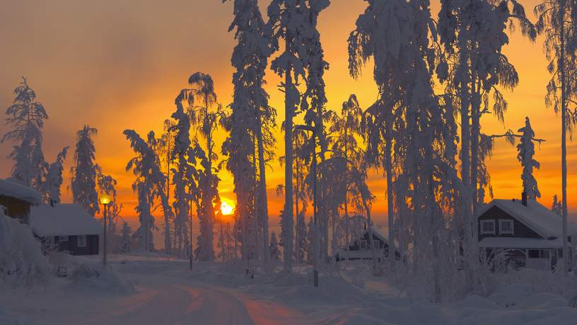 Ondergaande zon in Lapland