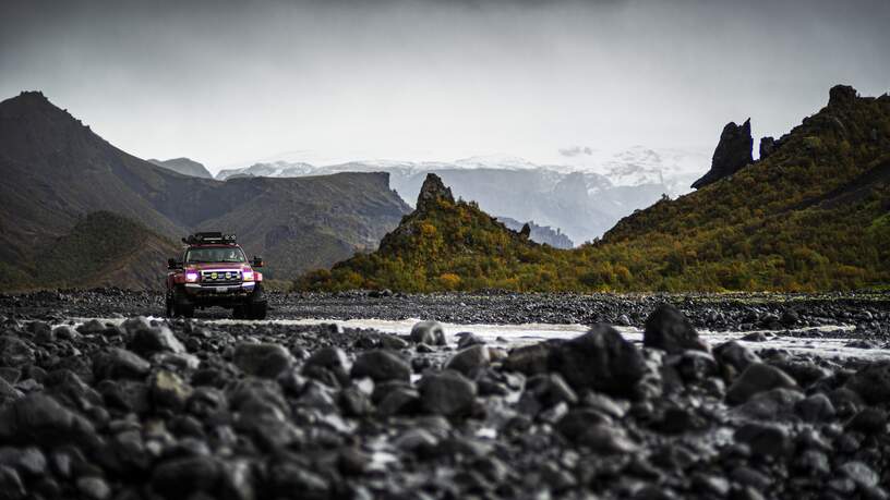 Verken Thórsmörk per superjeep.