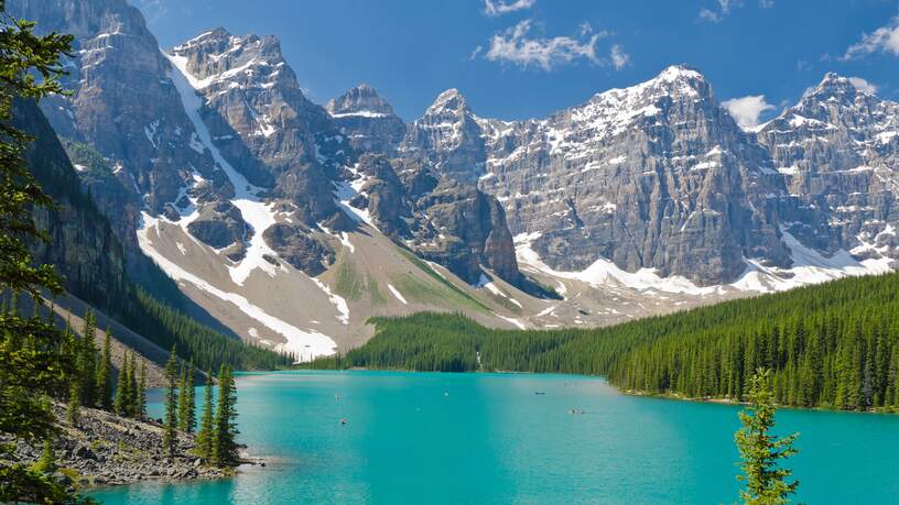 Magisch bergmeer in Canada